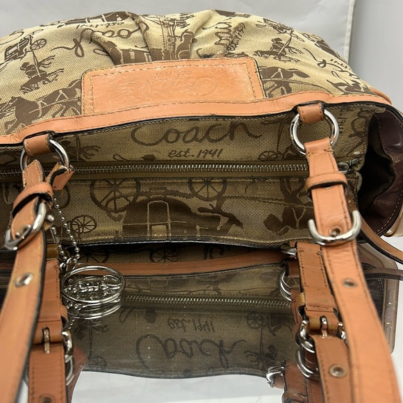 Authentic Coach horse and carriage print canvas bag - Picture 5 of 16